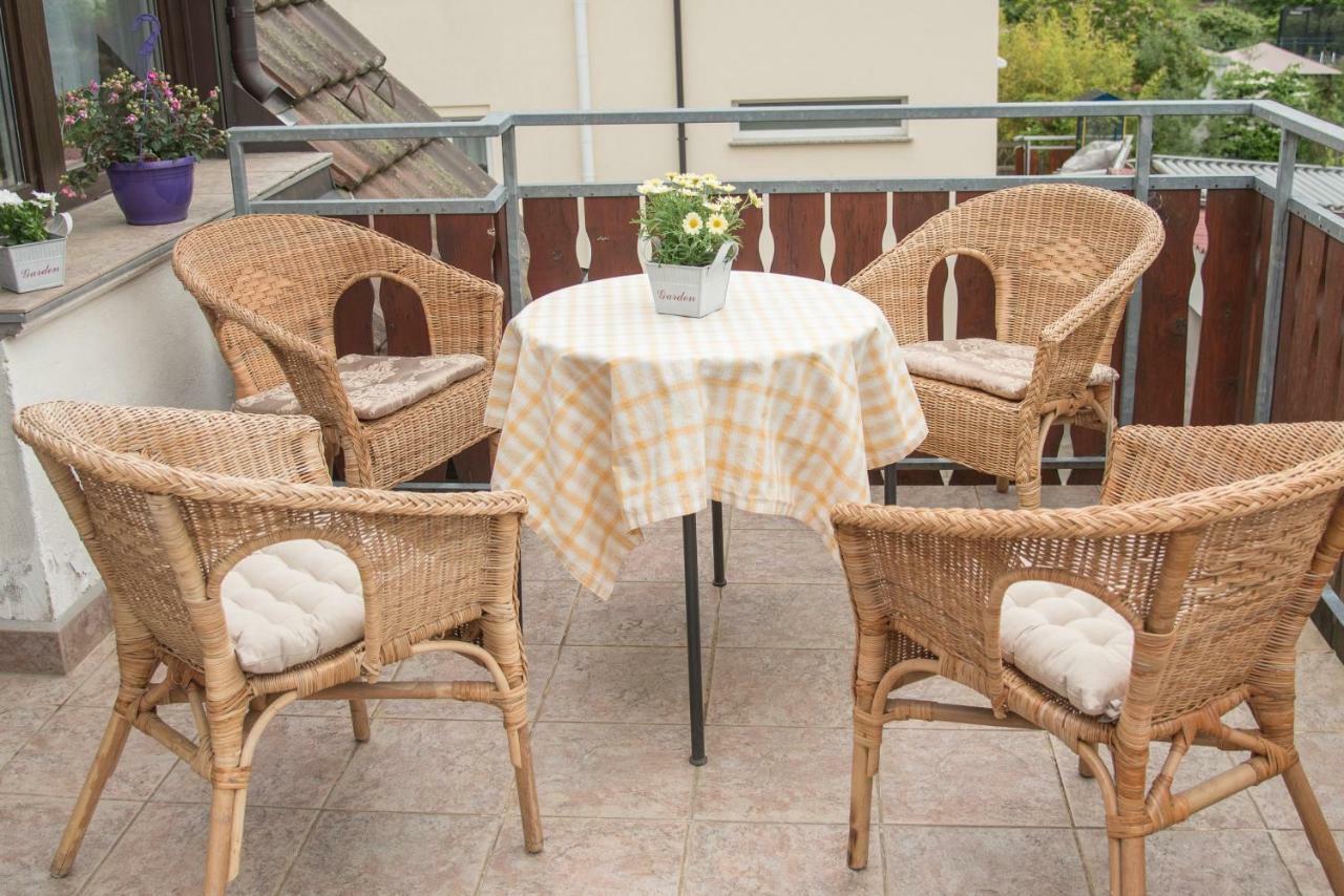 Ferienwohnung "Hirsch Huesli" Schopfheim Exteriör bild