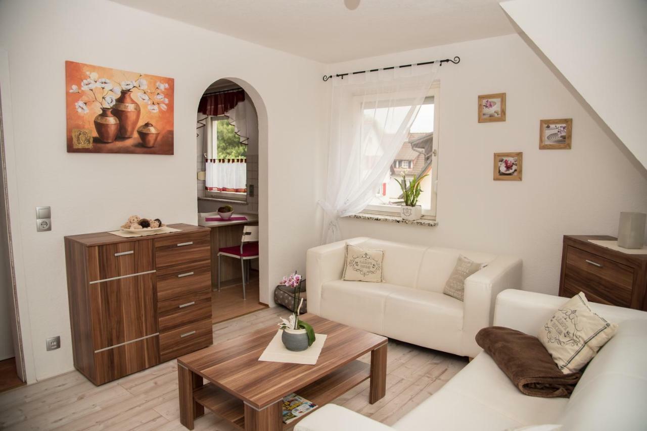 Ferienwohnung "Hirsch Huesli" Schopfheim Exteriör bild
