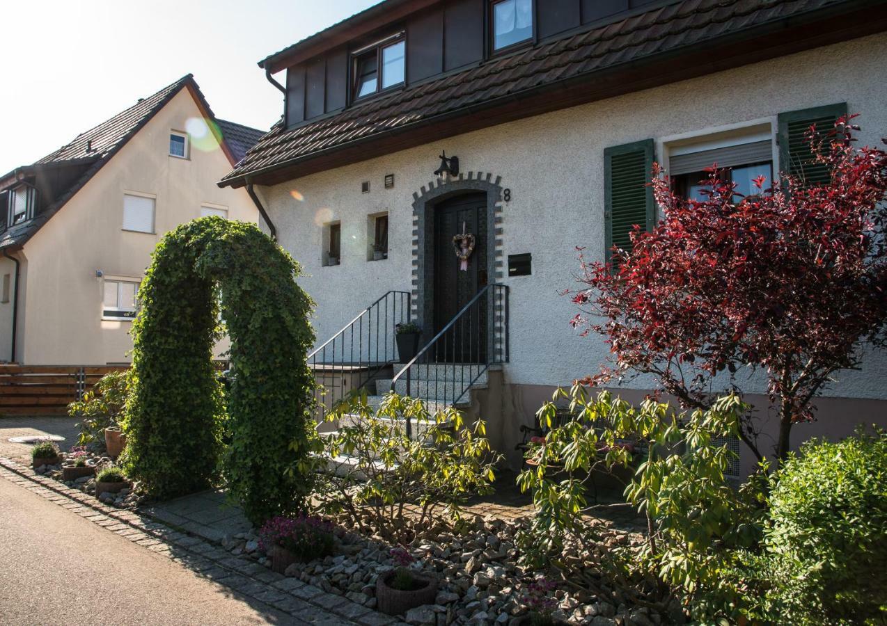 Ferienwohnung "Hirsch Huesli" Schopfheim Exteriör bild